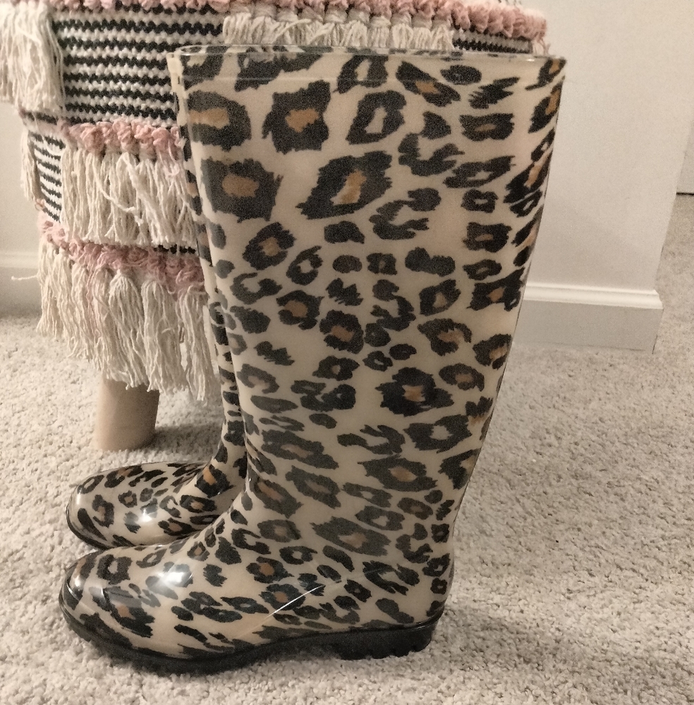 Rain boots